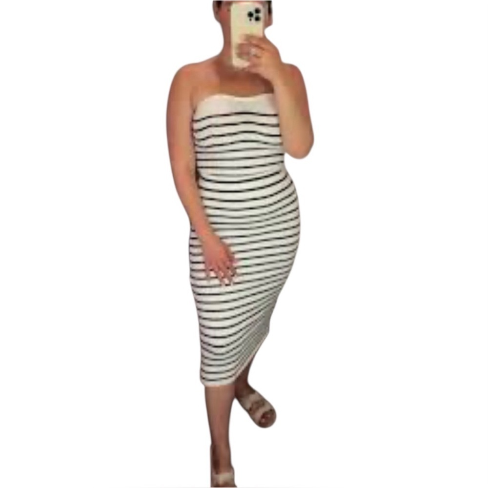 Universal Thread Black And White Striped Knit Tube Top And Midi Skirt Set